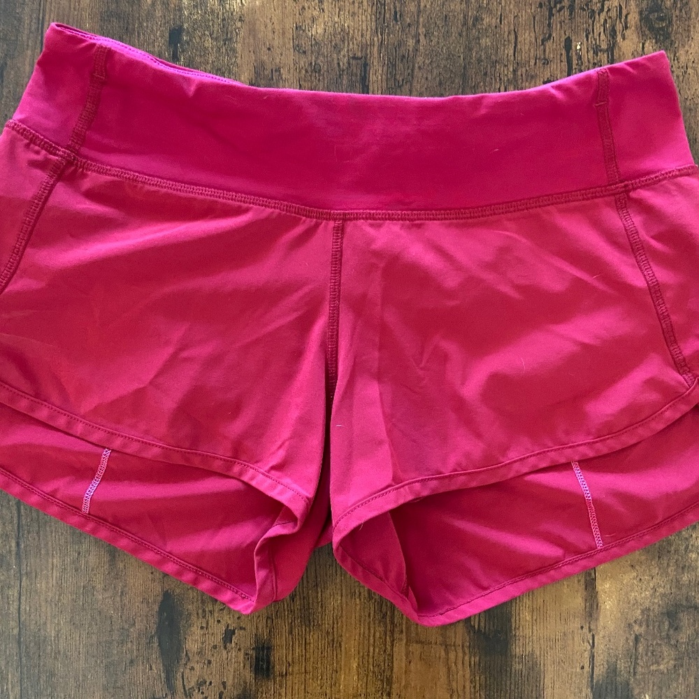 Lululemon speed up Low Rised Lined shorts 2.5